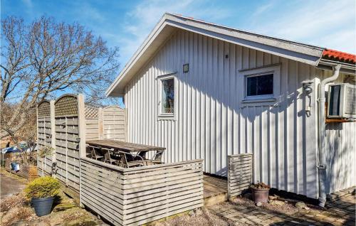 Gorgeous Home In Skrhamn With Wifi