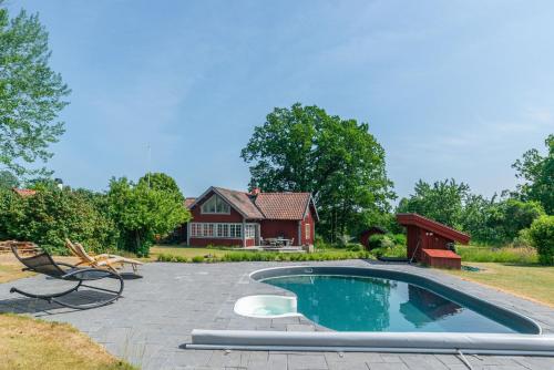 Idyllic house in Molnbo with heated pool near Gnesta