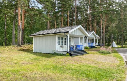 Nice Home In Ljungby With Kitchen