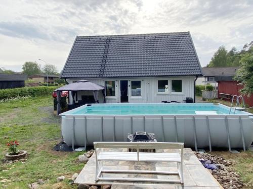 Newly built villa with pool in Perstorp